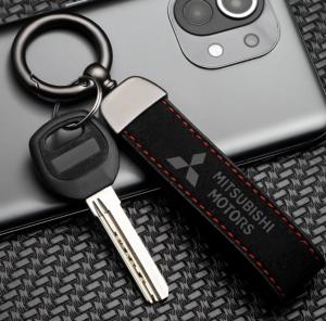 mitsubishi logo alcantara nyckelring