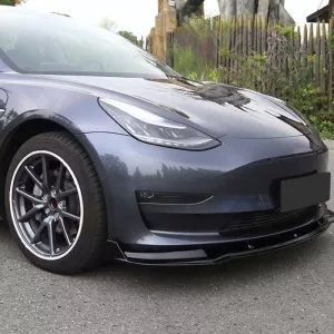 Tesla model Y front läpp blank svart