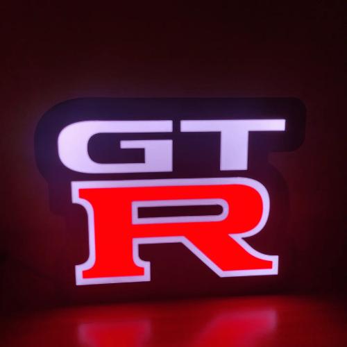 Nissan GTR nattlampa perfekt till garaget