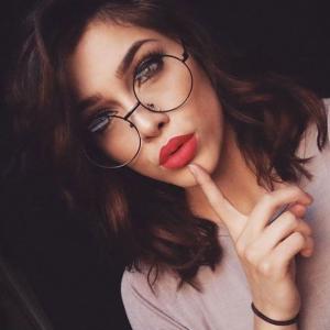 runda solglasogon genomskinligt glas_medium