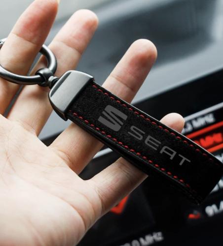 seat alcantara lyxig nyckelring