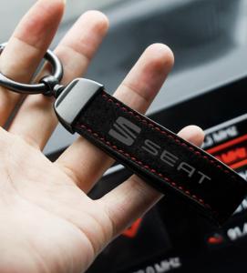 seat alcantara lyxig nyckelring