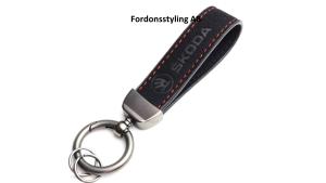skoda logo alcantara lyxig nyckelring