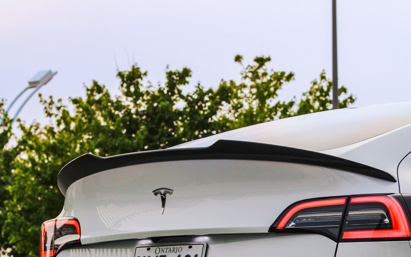 tesla vinge
