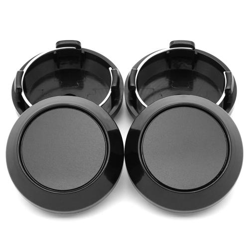 universala centrumkåpor som sticker ut från fälgarna