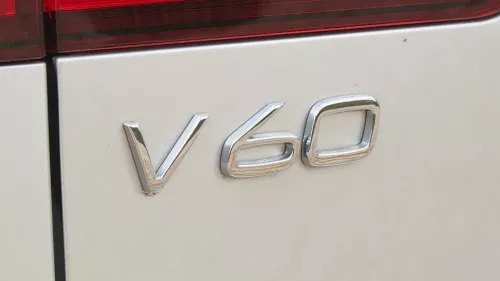 Volvo V60 emblem märke i svart och silver