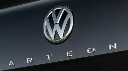 Volkswagen Arteon emblem märke svart, silver
