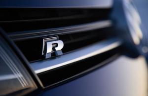 volkswagen r emblem till grillen