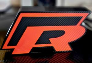 Volkswagen R Line vw rline natt lampa