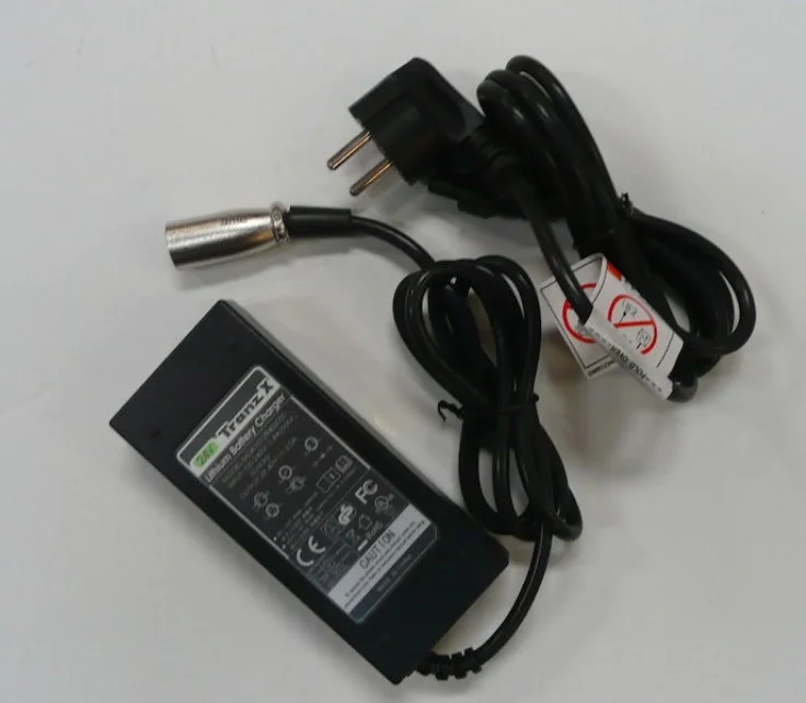 Batteriladdare 220v för elcykel