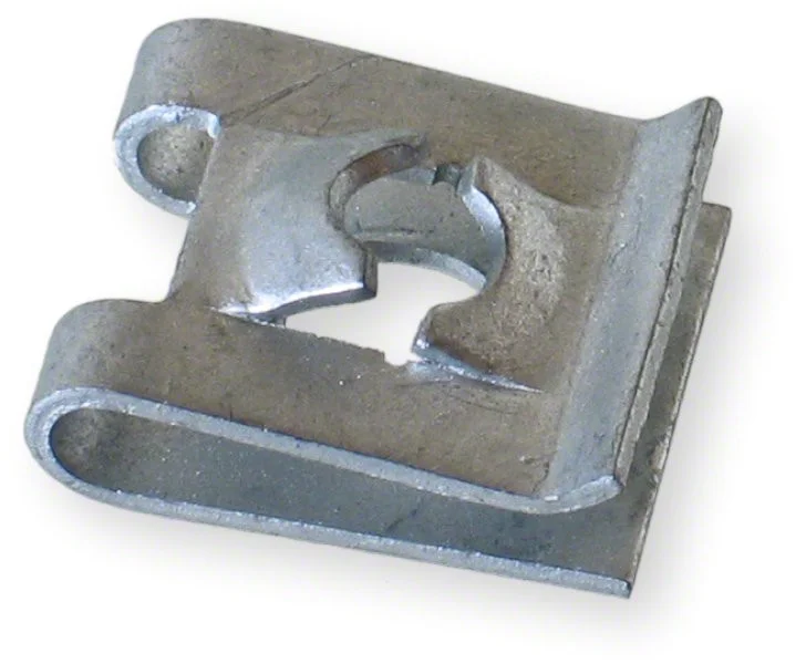 Clips till kåpor 4 mm