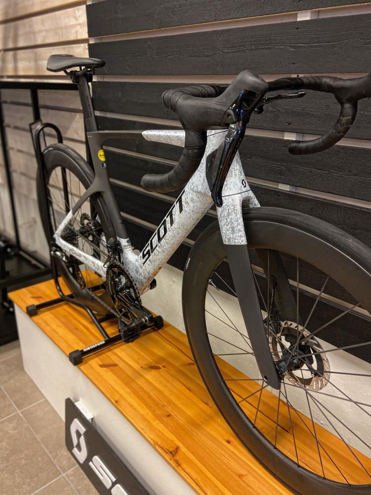 Demoex Scott FOIL RC Pro 2027 (S)