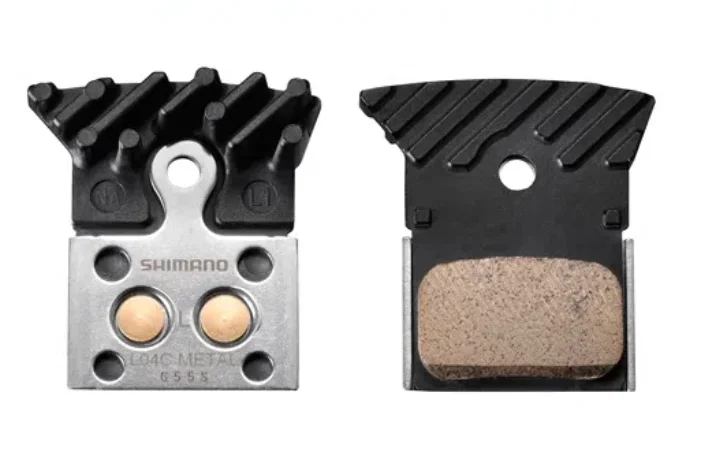 Shimano BP-L04C-MF bromsbelägg metall med kylfläns L-typ
