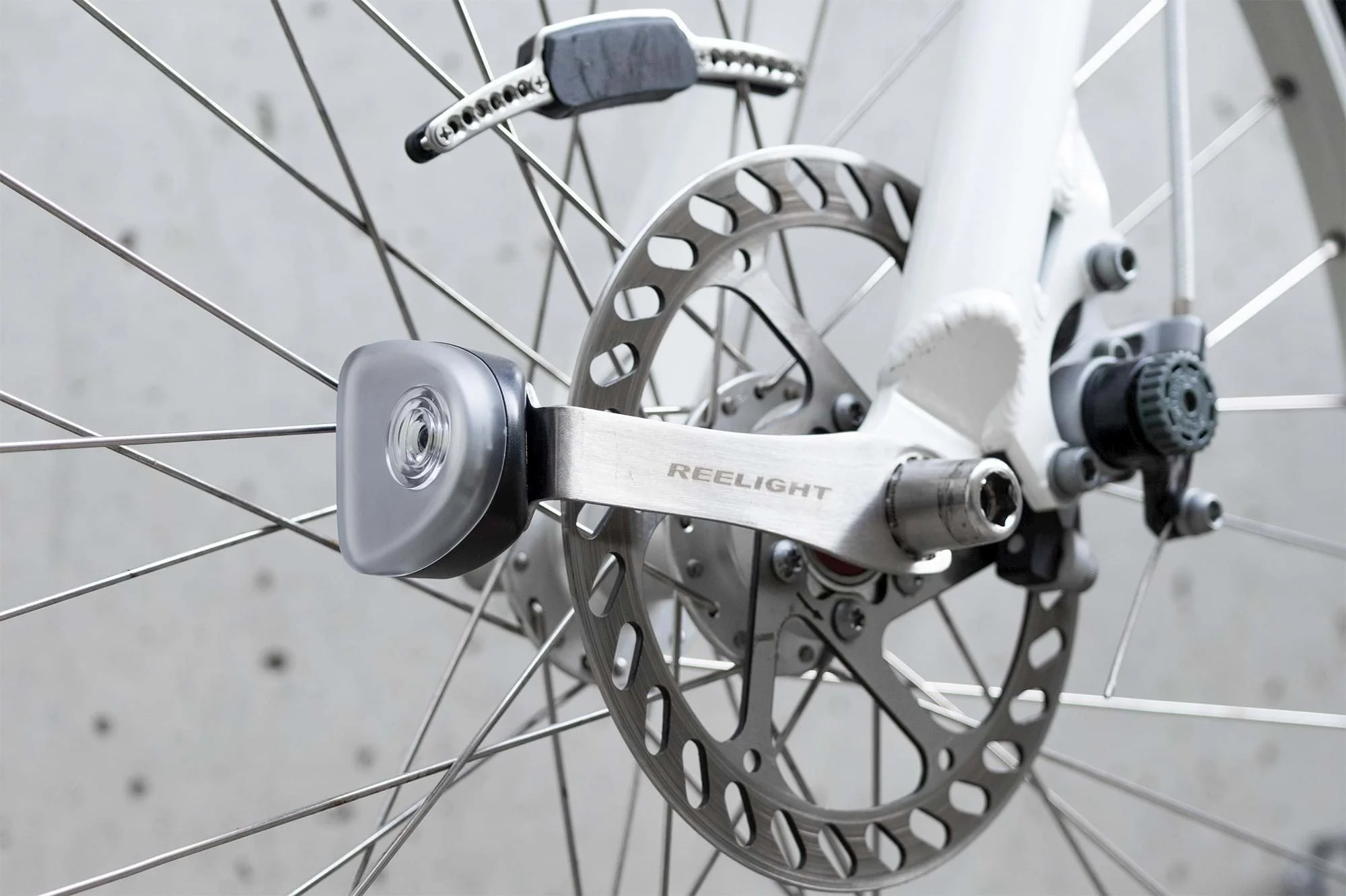 Lampsats Fram/Bak Reelight SL 250 C fast ljus för skivbroms