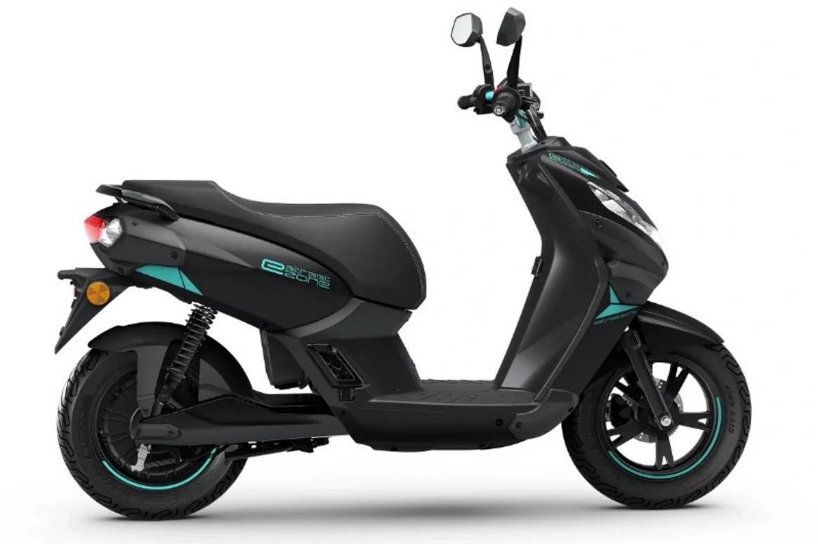 Peugeot E - Streetzone Mad Black