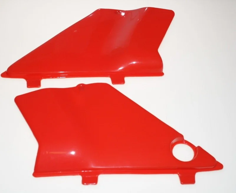 Sidokåpor, röda Honda MT