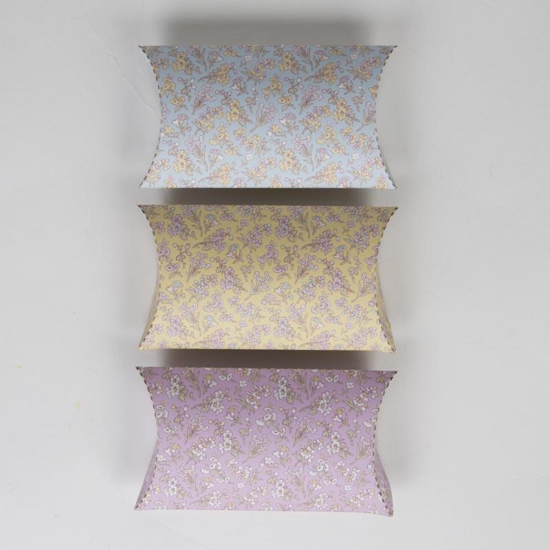 Grace Floral Pillow Gift Box - presentask