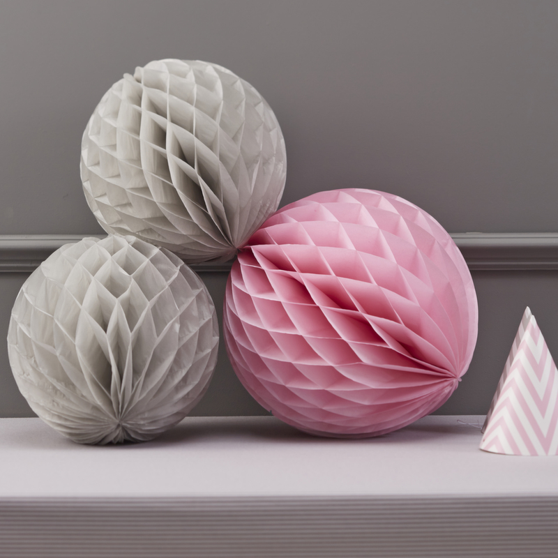 Honeycomb Balls Grey & Pink - Chevron Divine