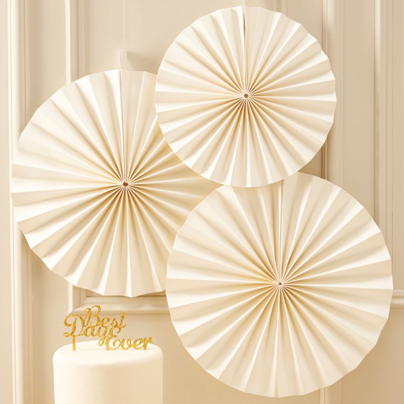 Ivory Circle Fan Decorations - Metallic Perfection