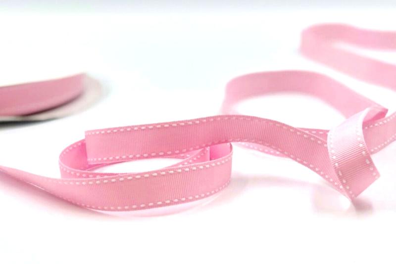 Pink Ribbon & White Stitch - rosa band med vita stygn