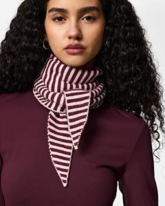 Komma Scarf