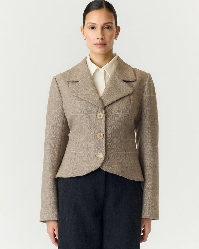 Thela Blazer