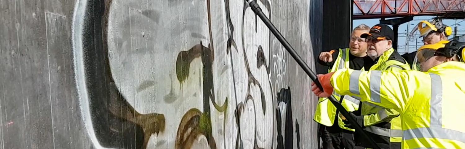 Utbildning i klottersanering & Höga Tryck