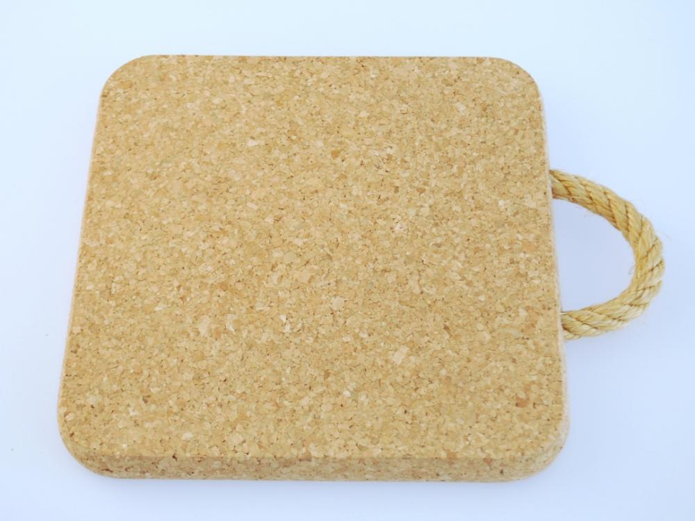 Korkunderlägg med handtag