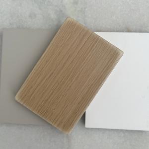 Provbit till badrumsmöbler Ljus Ek