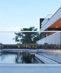 Glasräcke 4 sektioner stolpfritt