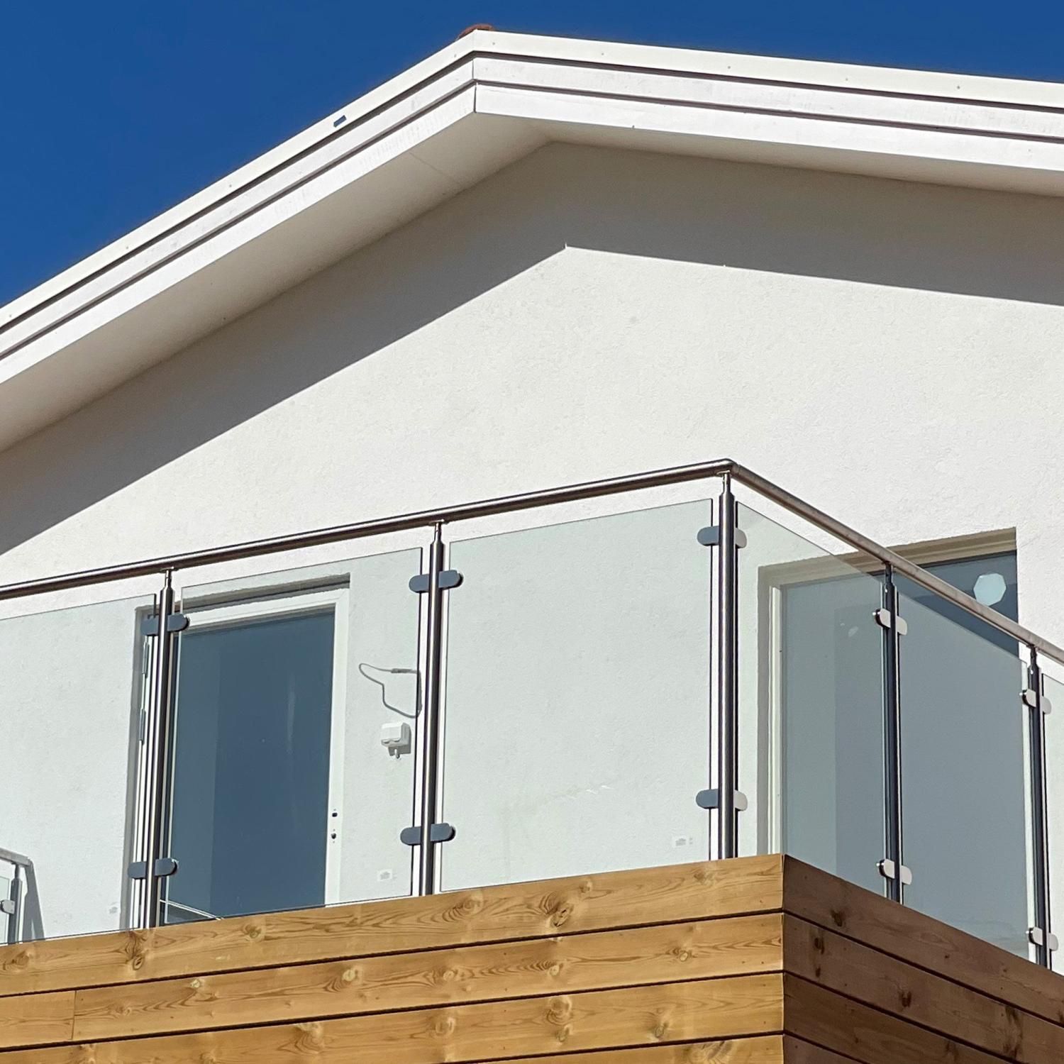 Glass railing 2 sections with corner post model