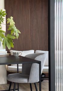 Akustikpanel | Väggpanel Rundad Rökt ek