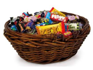 Godis Presentkorg brun inslaget 1 5kg