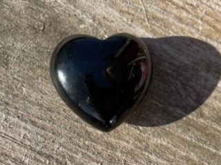 Hjärta obsidian kristall  svart