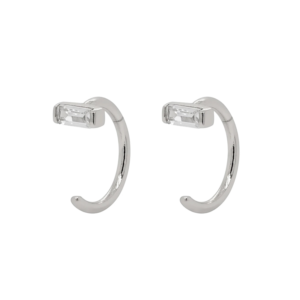 Huggie örhängen - Tunna ringar i äkta silver med vit fyrkantig kristall