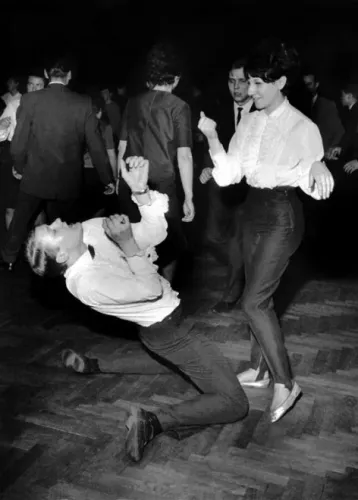 Couple doing the twist, Greeting Card