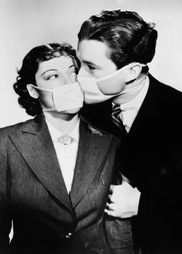Face mask kiss, Greeting Card