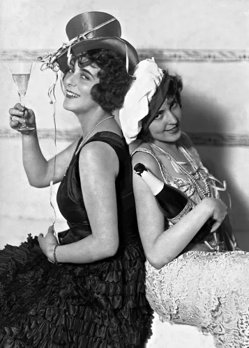 A little tipsy, Greeting Card