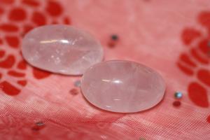 Rosenquarts nuggets (paket om 2 st)