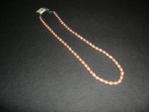 Rosabruna Sötvattenspärlor (1st)