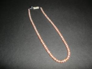 Rosabruna Sötvattenspärlor (1st)