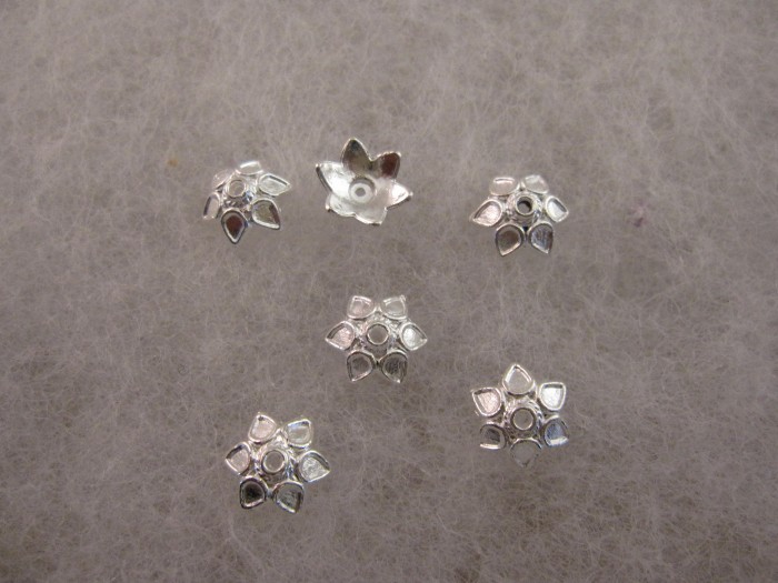 Silver färgade pärlhattar (paket om 10 st)