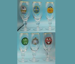 Ölglas med bryggerinamn