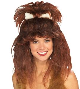 Grott Peruk med ben i håret.