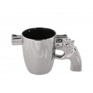 Mugg i silver med revolverhandtag