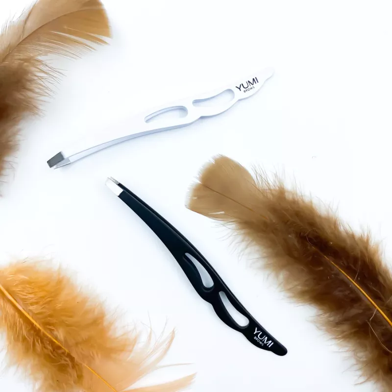 Yumi Brow pincett/ tweezer slant tip