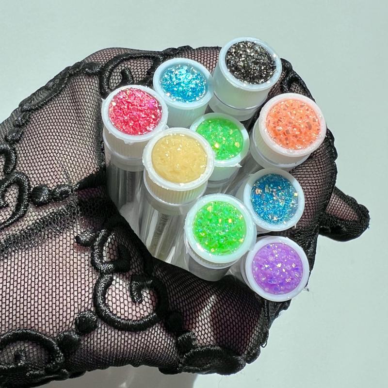 Mascara brushes with protective tubes/ cases, 10-pack