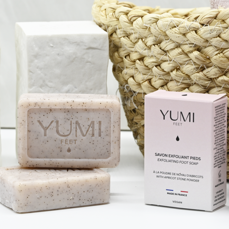 Exfoliating Foot Soap with apricot kernel powder and shea butter, vegan