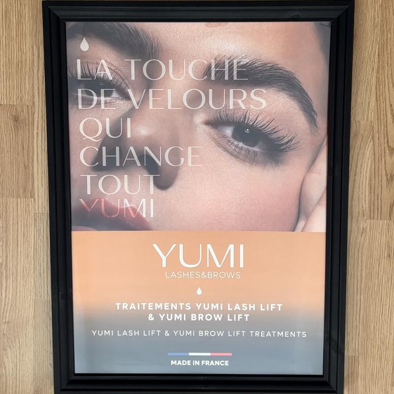 Marketing poster YumiLashes  & YumiBrows, 50 x 70 cm