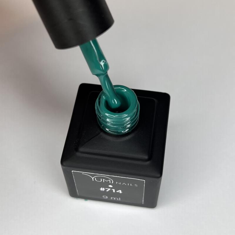 GELLACK PRO EMERALD GLOW #714, 9ml